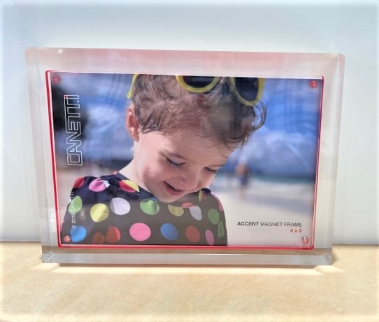 Canetti-Accent-Frame-Red-edited-1.jpg